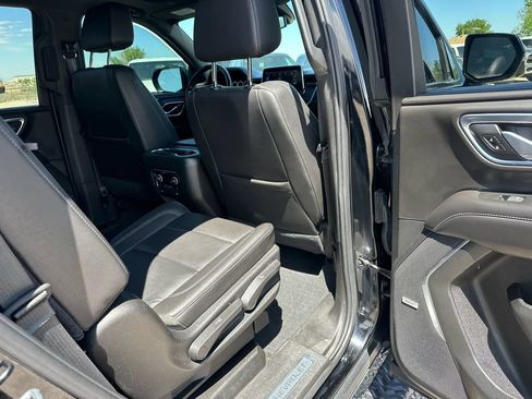 Used 2021 Chevrolet Tahoe Z71 w/ Z71 Signature Package AWD/4WD image 22