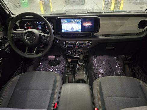 Used 2025 Jeep Gladiator Sport AWD/4WD image 35