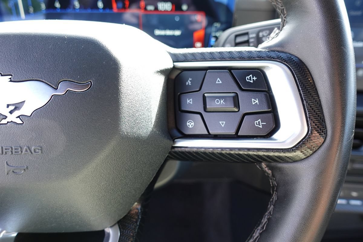 Used 2024 Ford Mustang Coupe RWD image 31