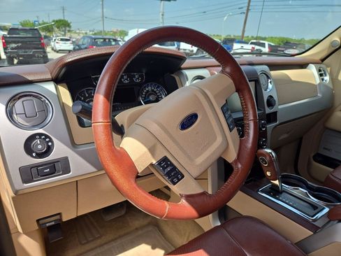 Used 2014 Ford F150 King Ranch w/ King Ranch Luxury Package AWD/4WD image 19