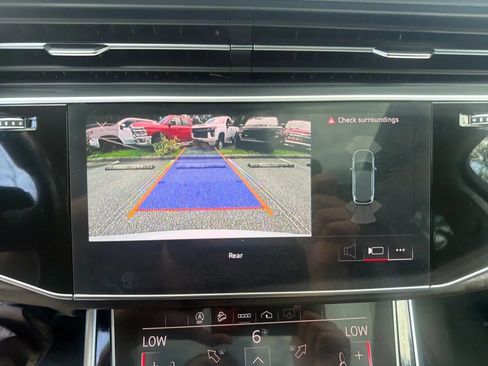 Used 2023 Audi Q7 3.0T Premium AWD/4WD image 11