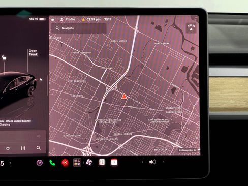 Used 2022 Tesla Model 3 Standard Range RWD image 10