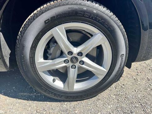 Used 2024 Audi Q5 2.0T Premium w/ Convenience Package image 9