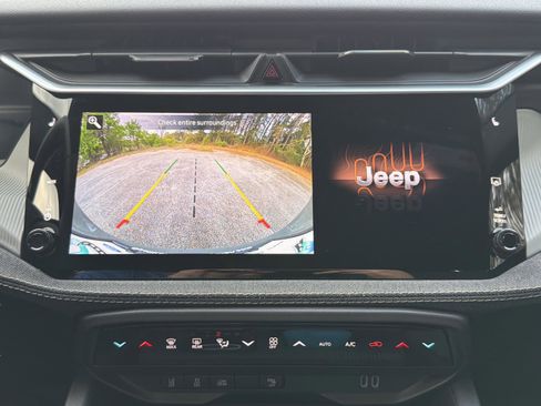 New 2026 Jeep Cherokee Laredo AWD/4WD image 21