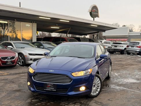 Used 2015 Ford Fusion SE w/ Equipment Group 502A image 1
