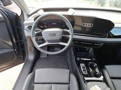 Used 2025 Audi Q6 e-tron Premium Plus w/ Premium Plus image 6