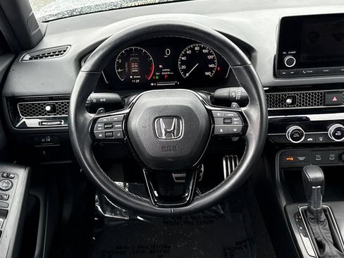 Used 2025 Honda Civic Sport image 17