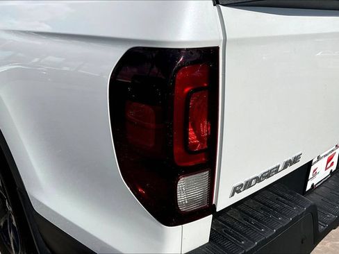 Used 2023 Honda Ridgeline Black Edition image 23