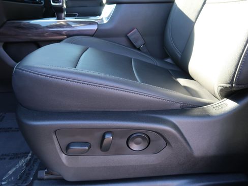 Used 2025 Chevrolet Silverado 1500 LTZ w/ Technology Package image 16