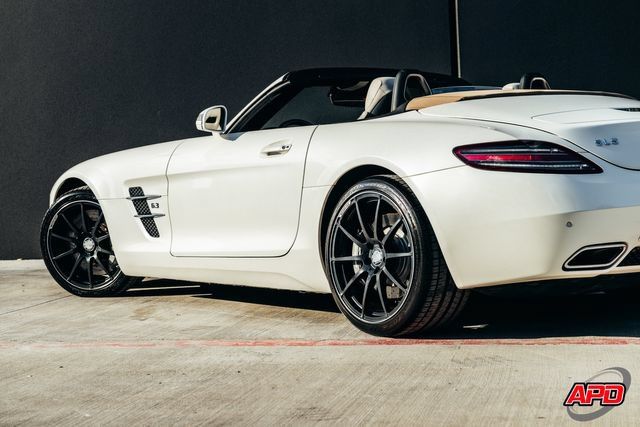 Used 2012 Mercedes-Benz SLS AMG Roadster image 61