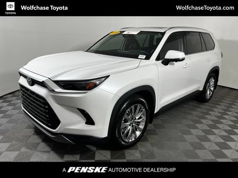 Certified 2025 Toyota Grand Highlander AWD image 1