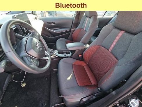 Used 2025 Toyota Corolla SE image 10