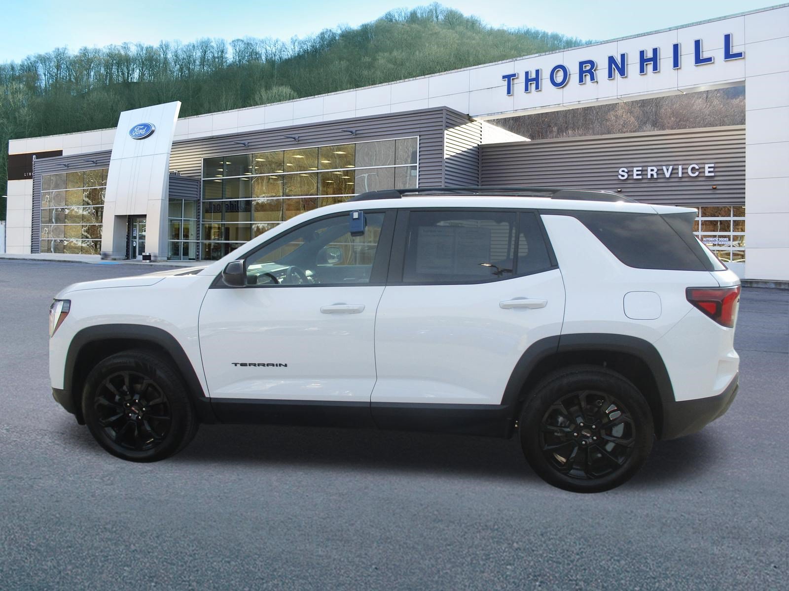 Used 2025 GMC Terrain Elevation w/ Black Edition AWD/4WD image 7