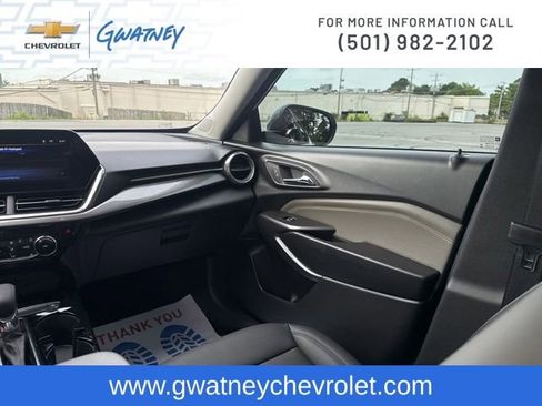 Used 2025 Chevrolet Trax ACTIV w/ Driver Confidence Package FWD image 22