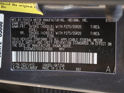 Used 2016 Toyota Sequoia Platinum image 26