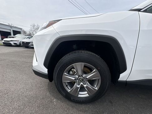 Used 2025 Toyota RAV4 XLE image 17