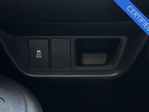 Certified 2026 Honda HR-V LX image 30