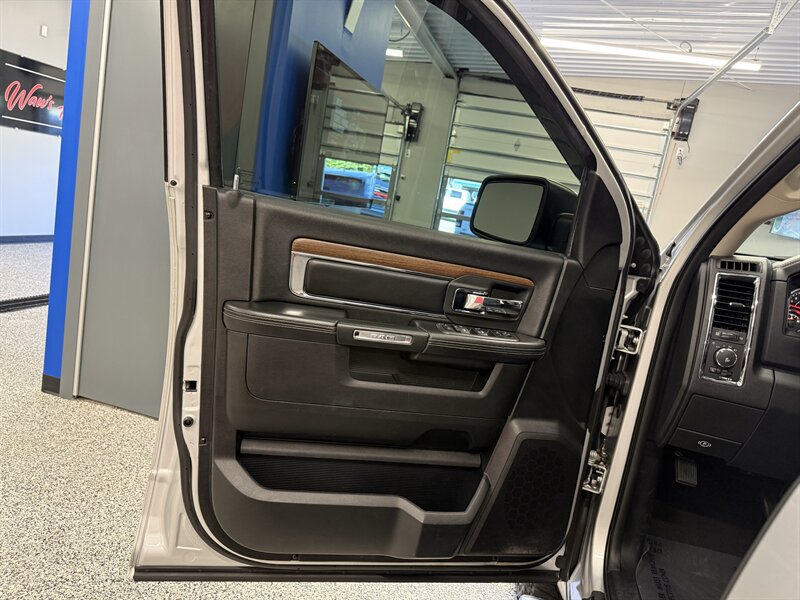 Used 2013 RAM 1500 Laramie w/ Convenience Group AWD/4WD image 15
