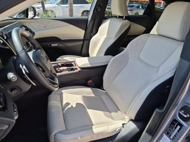 Used 2024 Lexus RX 450h AWD w/ Convenience Package image 11