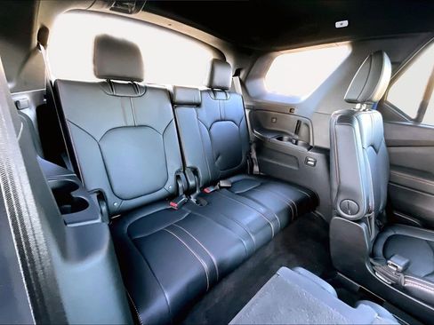 Used 2024 Honda Pilot TrailSport image 20