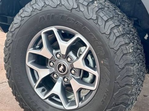 Used 2023 Ford Bronco Badlands AWD/4WD image 16