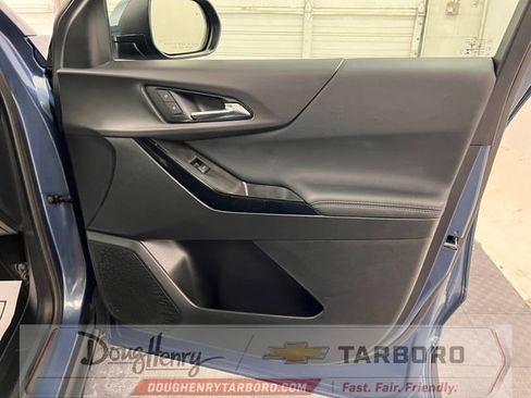 Used 2025 Chevrolet Equinox LT FWD image 38