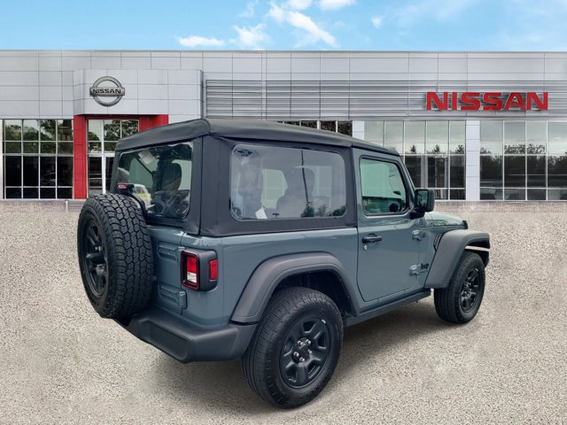 Used 2025 Jeep Wrangler Sport AWD/4WD image 2