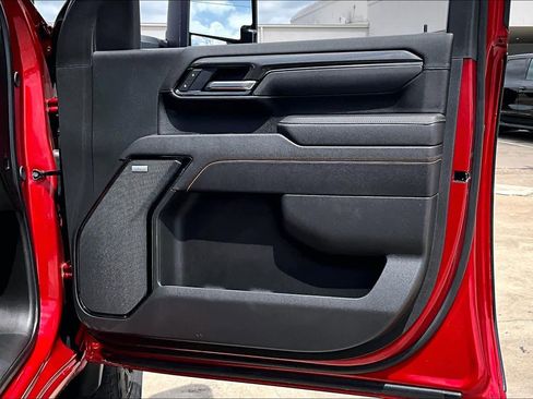 Used 2025 GMC Sierra 2500 AT4 w/ AT4 Premium Plus Package image 23