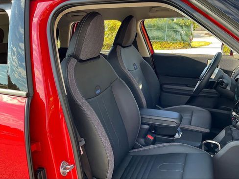 Certified 2025 MINI Cooper Countryman S w/ Comfort Package Max image 8