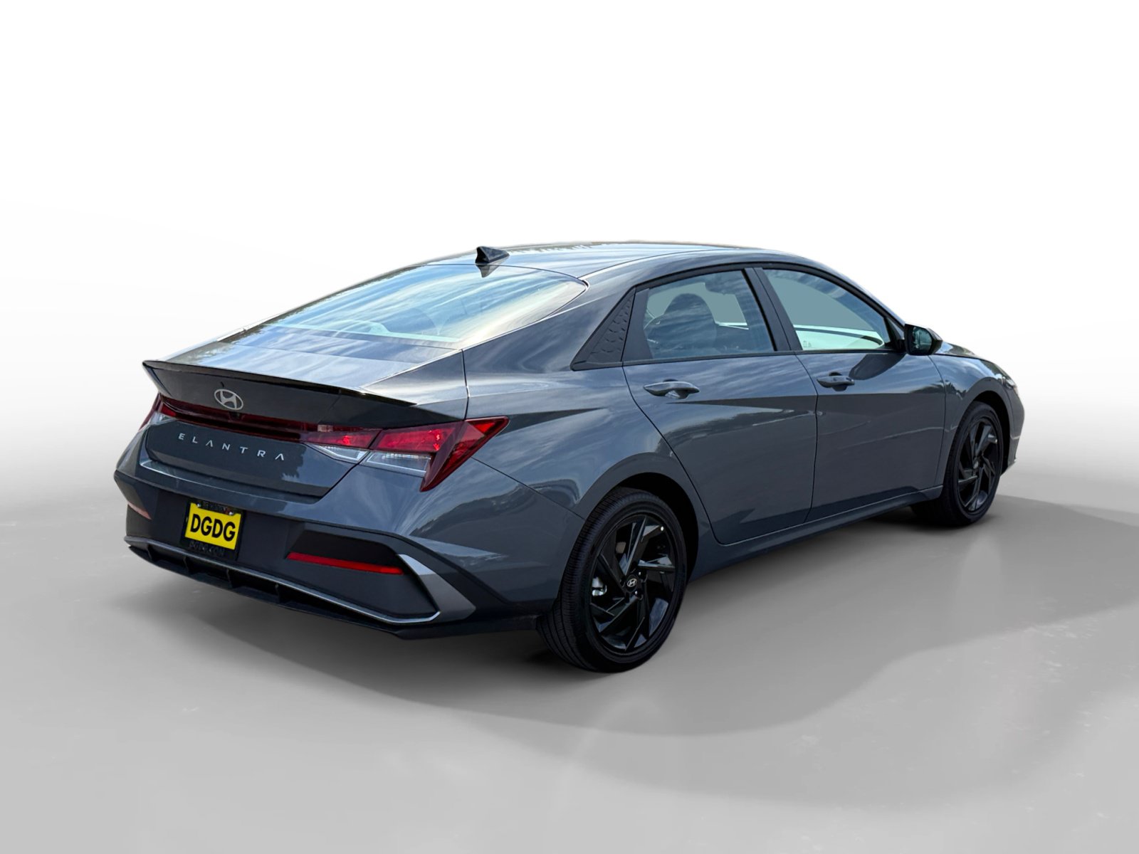 Certified 2026 Hyundai Elantra Sport FWD image 5