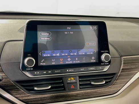 Used 2020 Nissan Altima 2.5 SL FWD image 15