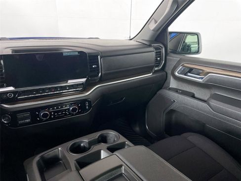 Used 2025 Chevrolet Silverado 1500 LT image 31