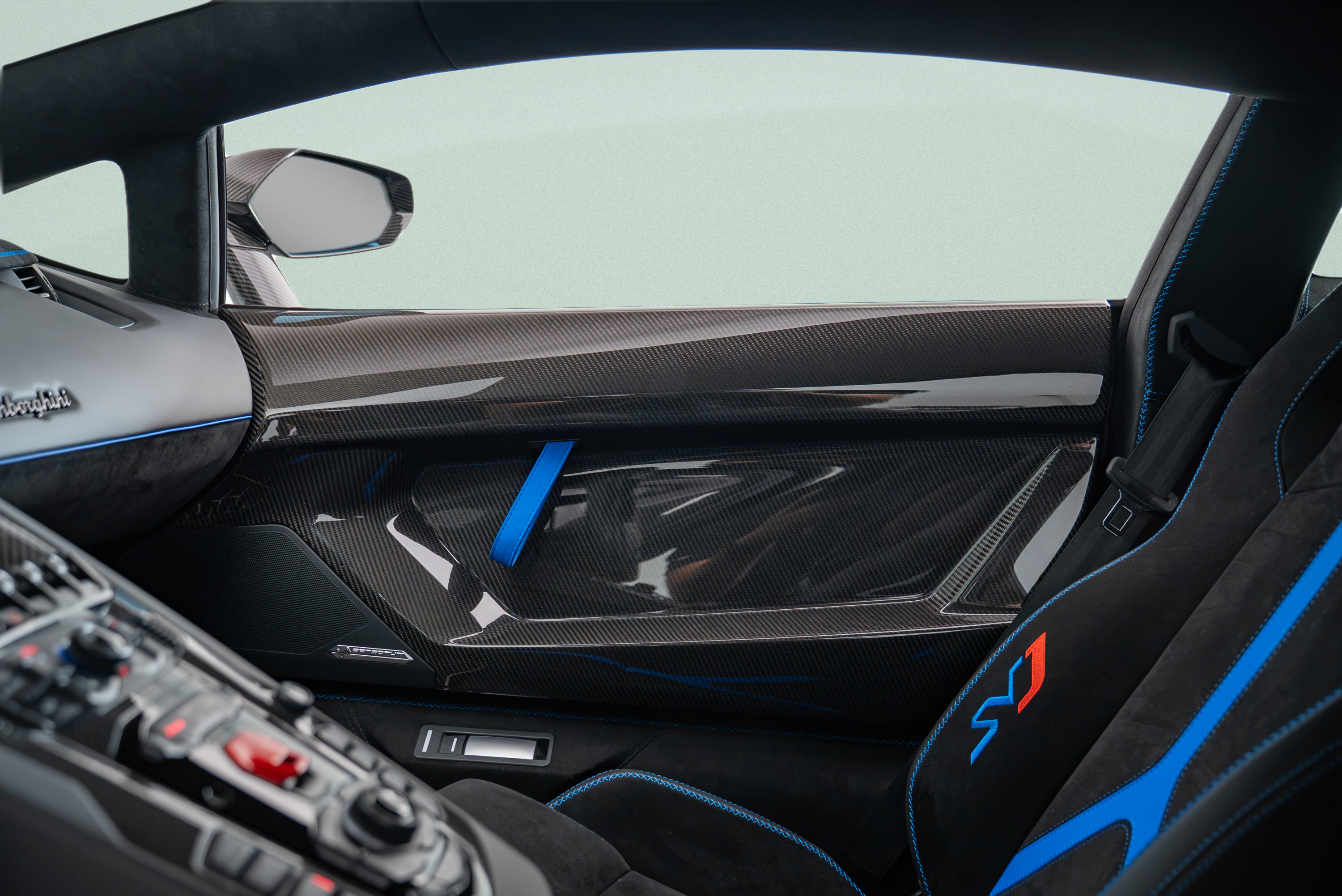 Used 2020 Lamborghini Aventador SVJ AWD/4WD image 22