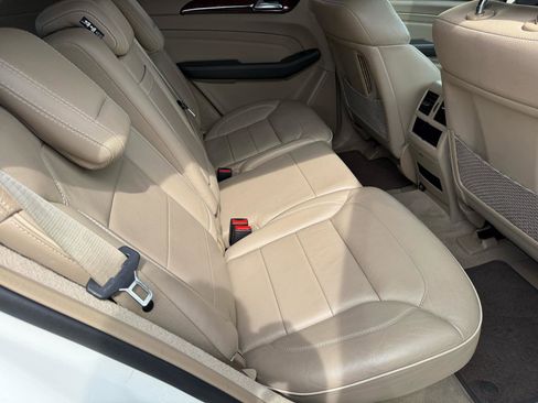 Used 2012 Mercedes-Benz ML 350 BlueTEC 4MATIC image 19