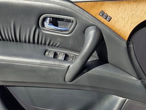 Used 2014 INFINITI QX80 w/ Theater Package image 22