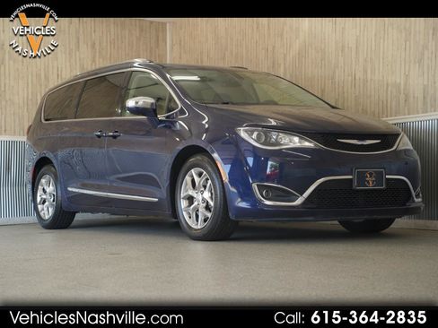 Used 2018 Chrysler Pacifica Limited FWD image 1