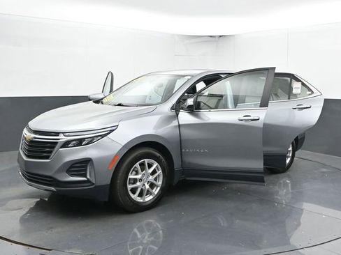 Used 2023 Chevrolet Equinox LT image 53