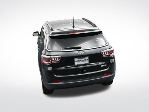 Used 2018 Jeep Compass Latitude w/ Cold Weather Group image 22