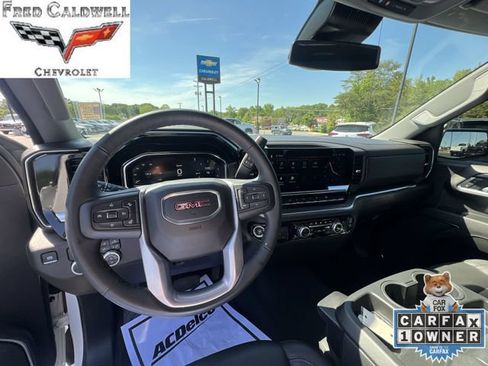 Certified 2025 GMC Sierra 1500 SLT RWD image 16