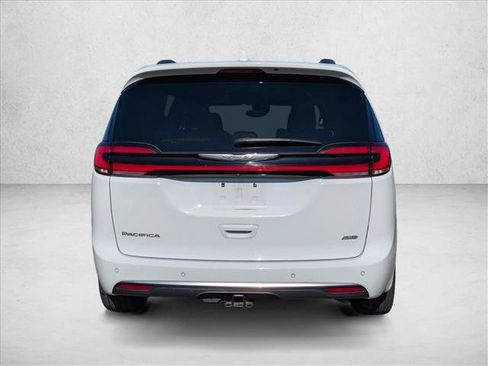 Used 2022 Chrysler Pacifica Pinnacle AWD/4WD image 6