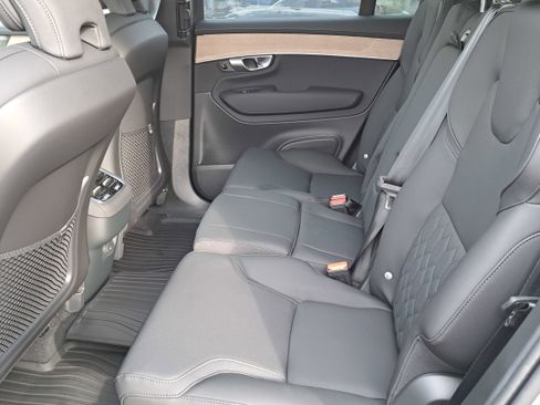 New 2026 Volvo XC90 B6 Plus w/ Protection Package Premier image 7