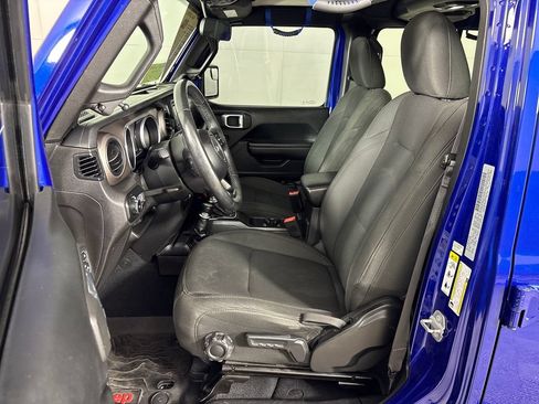 Used 2018 Jeep Wrangler Unlimited Sport S AWD/4WD image 22
