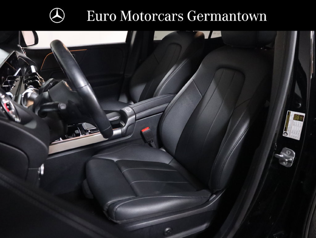 Used 2023 Mercedes-Benz GLB 250 4MATIC w/ Premium Package image 27