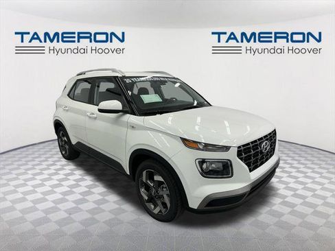 New 2026 Hyundai Venue SEL image 7