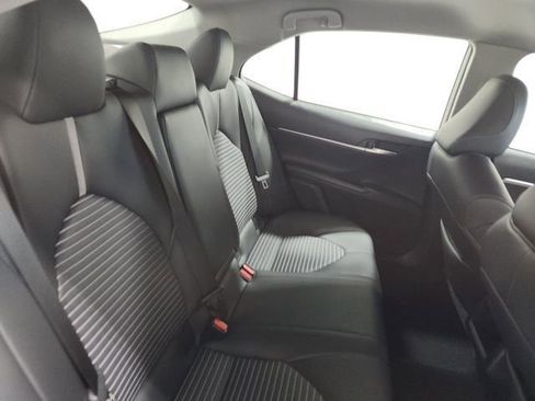 Used 2023 Toyota Camry SE FWD image 16