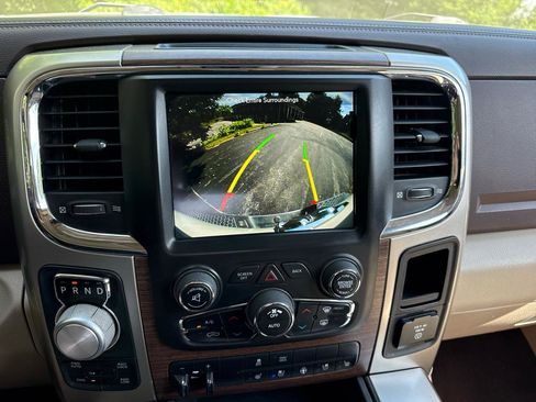 Used 2018 RAM 1500 Laramie AWD/4WD image 21