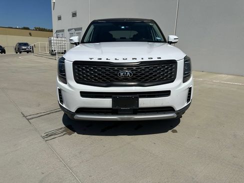 Used 2021 Kia Telluride LX FWD image 2