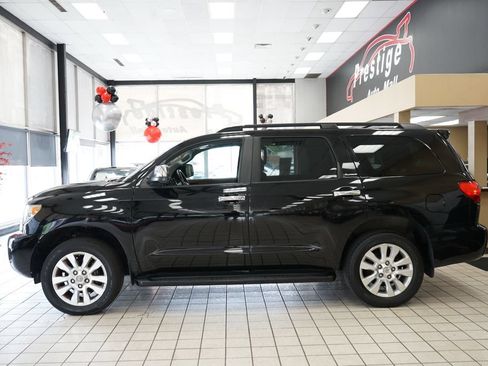 Used 2011 Toyota Sequoia Platinum AWD/4WD image 4