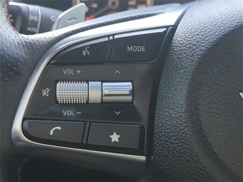 Used 2023 Genesis G70 3.3T w/ Sport Prestige Package image 24