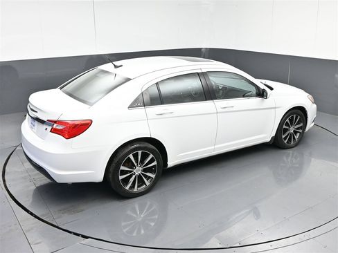 Used 2012 Chrysler 200 S image 24